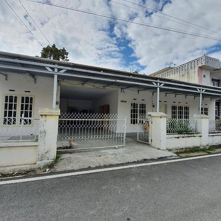 New Fatimah Guest House Syariah Bukittinggi Exterior foto